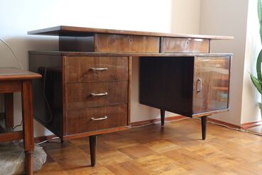 Письменные столы: Письменный стол, Б/у — 15