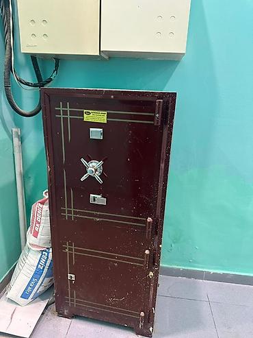 Otaqların günlük kirayəsi: Satılır. 12 otaq üçün mebel komplekti (televizor və kondisioner daxil — 29