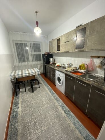 продается квартира в бишкеке: 3 комнаты, 80 м², Индивидуалка, 1 этаж, Без ремонта
