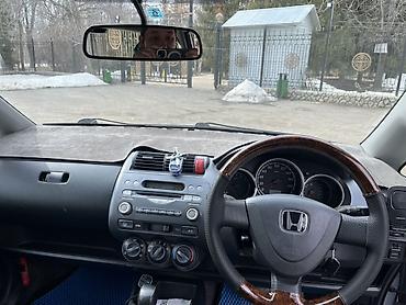 Honda: Honda Fit: 2004 г., 1.3 л, Вариатор, Бензин, Хэтчбэк — 1