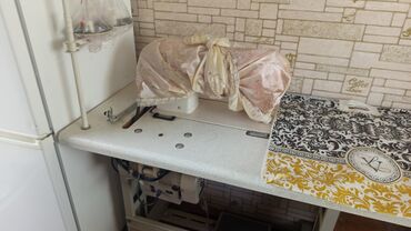 стол для ноутбука бишкек: Швейный стул, Б/у, Железо, цвет - Белый