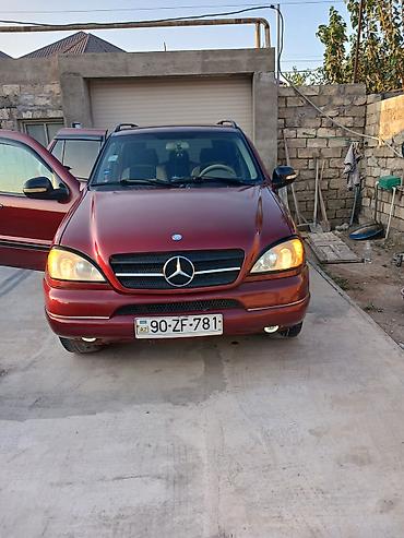a class mercedes: SUV – bord rəngli, 5 qapılı, yan pilləkənlər və dam relsləri ilə - — 5