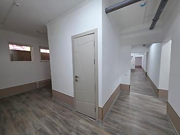 Аренда офисов, 208 м², В жилом комплексе, С отдельной кухней, С отдельным входом, С отдельным сан узлом