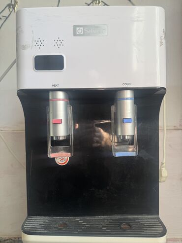 Su üçün kulerlər və dispenserlər: Dispenser Silver, Döşəməüstü, Su isitmə ilə, İşlənmiş