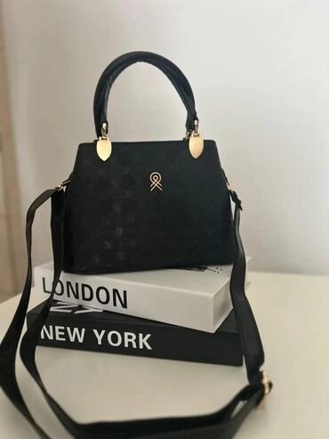 Torbe: Elegantna ženska torba – crna - Model: klasična ručna torba sa — 3