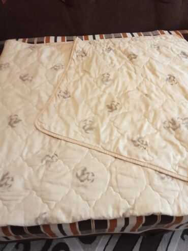 ковры для дома: Одеяло верблюжье . 40 см