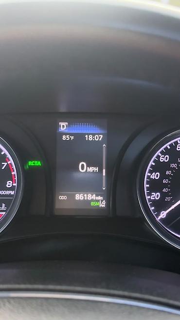 камиры: Toyota Camry: 2020 г., 2.5 л, Автомат, Бензин, Седан — 6