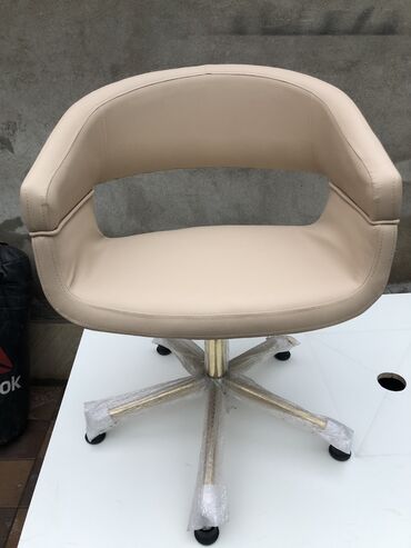 Salon, tibbi kreslolar: Yeni — 33