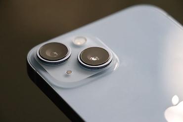 interlok tikis masini: IPhone 14, 128 GB, Mavi, Simsiz şarj — 2