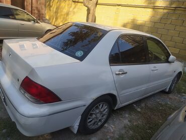 митцубиши лансер: Mitsubishi Lancer: 2000 г., 1.8 л, Вариатор, Бензин, Седан