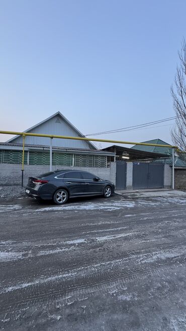 продаю дом в бишкек: Дом, 600 м², 10 комнат, Собственник, Косметический ремонт