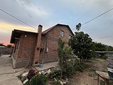 жаны уйлор: 🏡 Продается просторный 2-этажный дом! ✨ 5 комнат 📐 Площадь дома — 170 — 8