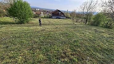 kupujem stan: PREMIUM PARCELA 7,7 ari – Pravilan oblik, čist front i otvoren pogled — 2