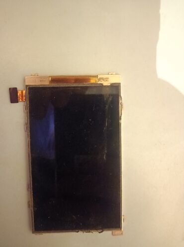 ekran ucun sade sekiller: Blackberry Torch 9860 ekrani .Tam islek veziyyetdedi.Real alicilar