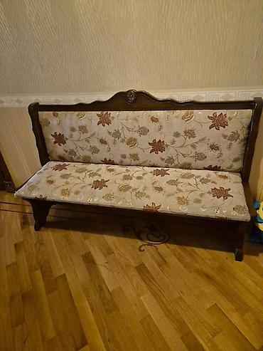 Divan 100 azn
🏡Nerimanov
⚡️⚡️lale 2 kod 55