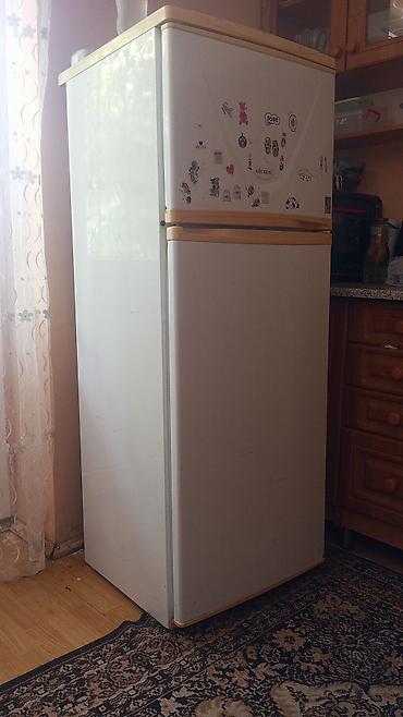 modem satışı: İkiqat kameralı məişət soyuducusu - Rəng: ağ, krem çalarlı haşiyələr — 3