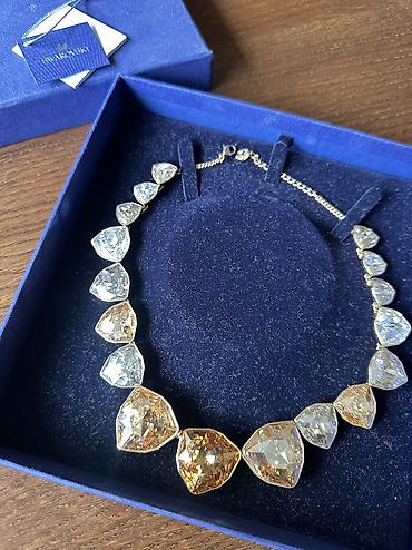 chanel mindjuse original: Prodajem Swarovski ogrlicu. Nažalost, prodaje se bez priveska u obliku — 3