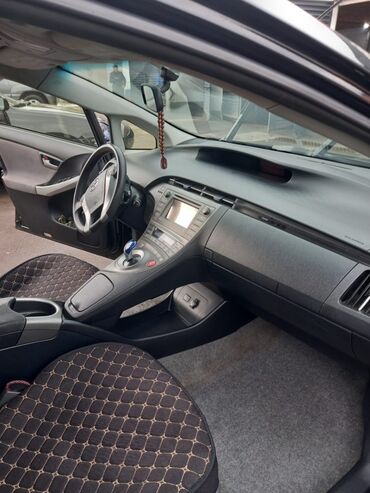 таета краун: Toyota Prius: 2015 г., Автомат, Гибрид