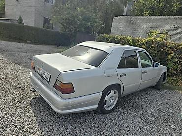 Продажа авто: Mercedes-Benz E-Class: 1993 г., Механика, Бензин, Седан — 7