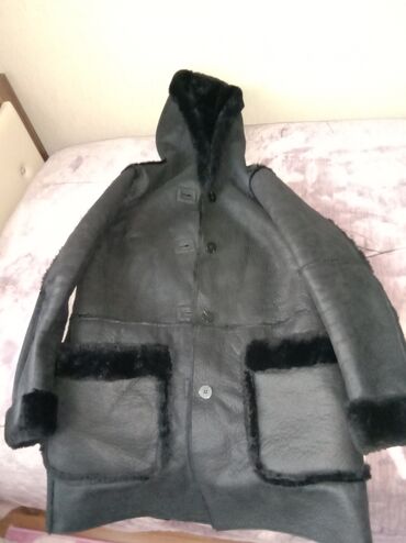 пальто zara: Искусственная дубленка Zara. Размер XS. Покупалось дорого. Одевались 2