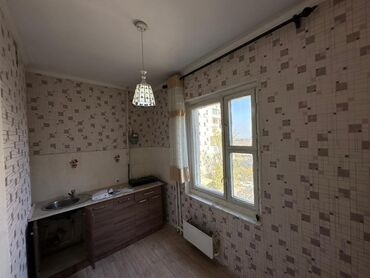 4 ком квартира: 1 комната, 34 м², 105 серия, 6 этаж, Старый ремонт