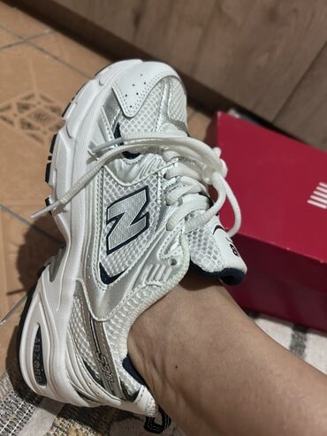 недорогие баскетбольные кроссовки: Кроссовки, 36, New Balance, Новый, цвет - Белый