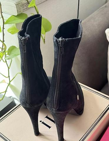 Ботинки и ботильоны: Ботильоны с вышивкой фирменные Bershka 35/36 р - 2500 сом ❤️ шикарные — 8