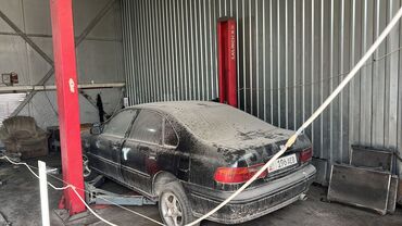 купить зикр в бишкеке: Honda Accord: 1995 г., Седан