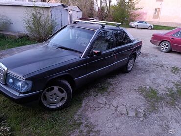 кожаный салон w124: Mercedes-Benz 190: 1993 г., 2 л, Механика, Бензин, Седан