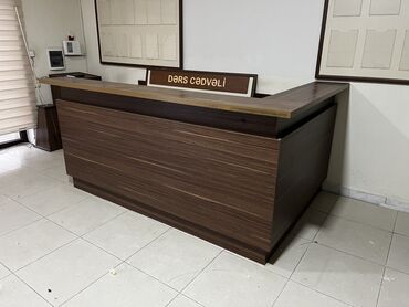 стол в зал: Resepsiyon/qarşılama masası – künc L-formalı - Material: ağac