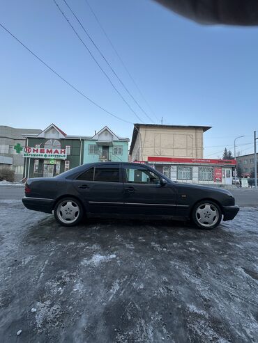 Mercedes-Benz: Mercedes-Benz E-Class: 1997 г., 3.2 л, Автомат, Бензин — 6