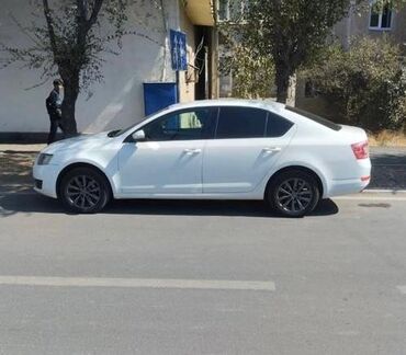 продажа киа карнивал: Skoda Octavia: 2016 г., 1.6 л, Автомат, Бензин, Седан