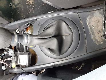 auto kamera 3 u 1: KOZICA MENJACA ZA RENAULT MEGANE — 1
