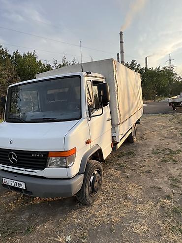 Mercedes-Benz Vario 814D тентованный бортовой грузовик - Дизельный
