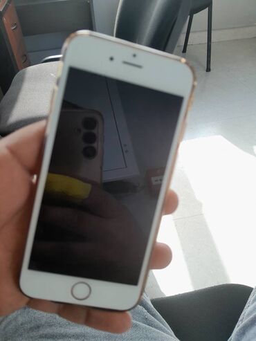 ayfon 20: IPhone 6s, < 16 GB, Gümüşü