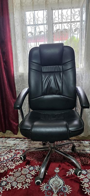 ev mebel: Erqonomik ofis kreslosu – qara rəng - Material: yumşaq eko‑dəri — 2