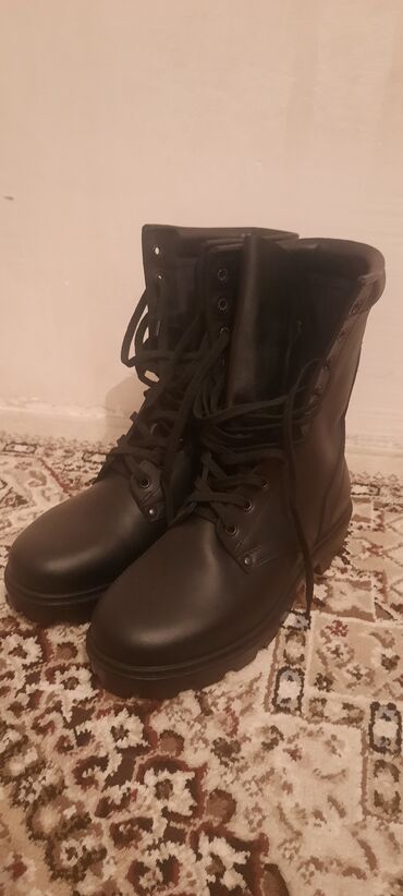 мужская обувь 39 размер: Армейские берцы, производство Кыргызстан, кыргыз спец обувь, новый
