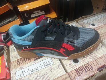 reebok 42: Мужские кроссовки, 42, Reebok, Новый, цвет - Черный, Платная доставка, Бесплатная доставка, Самовывоз