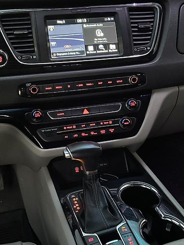 Kia: Kia Carnival: 2019 г., Минивэн — 5