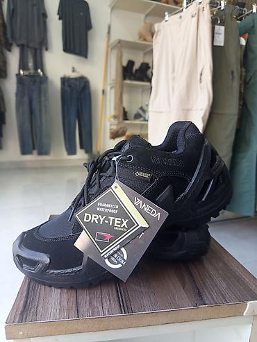 Kişi ayaqqabıları: VANEDA Dry-Tex outdoor krossovkaları - Rəng: qara - Üst hissə: süet — 3