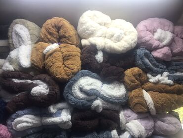 Комплекты постельного белья: Плед пледы, покрывала, плед барашек, двух спалки полуторки, плед — 12