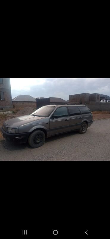 обмен на авто с доплатой: Volkswagen Passat: 1989 г., 1.8 л, Механика, Бензин, Универсал