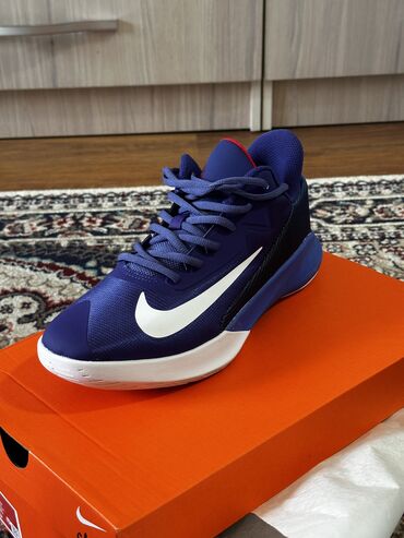 Кроссовки и спортивная обувь: Мужские кроссовки, 42, Nike, Новый, цвет - Фиолетовый, Самовывоз, Платная доставка