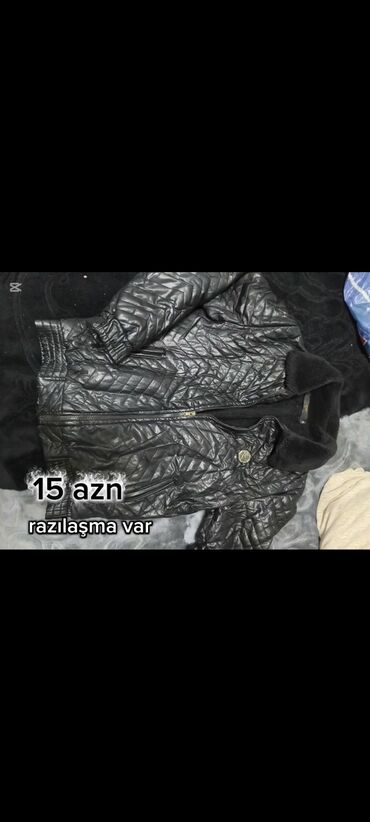 Boyunbağılar: Qara rəngli, quilted naxışlı kişi jaketi. - Ölçü: M (etiketdə