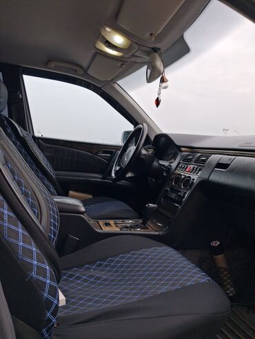 Mercedes-Benz: Mercedes-Benz E 240: 2.4 l | 1998 il Sedan — 1