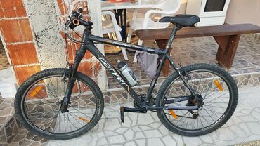 Bicikli: Bickla u jako dobro stanju kupljena prošle godine. Razlog prodaje je