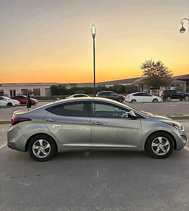 Hyundai: Hyundai Elantra: 1.8 l | 2014 il Sedan — 3