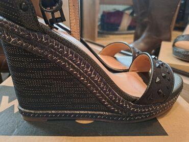 grubin japanke sandale: Sandale, 40