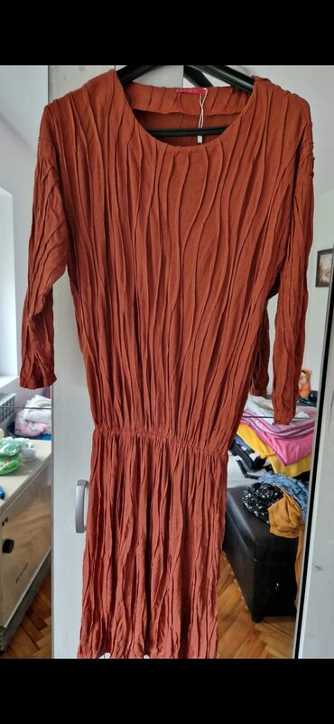 herve haljine: M (EU 38), Long sleeves at lalafo.rs herve haljine: M (EU 38), Long sleeves