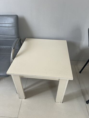 стол из дсп: Журнальный стол, Б/у, Нераскладной, Квадратный стол, Азербайджан